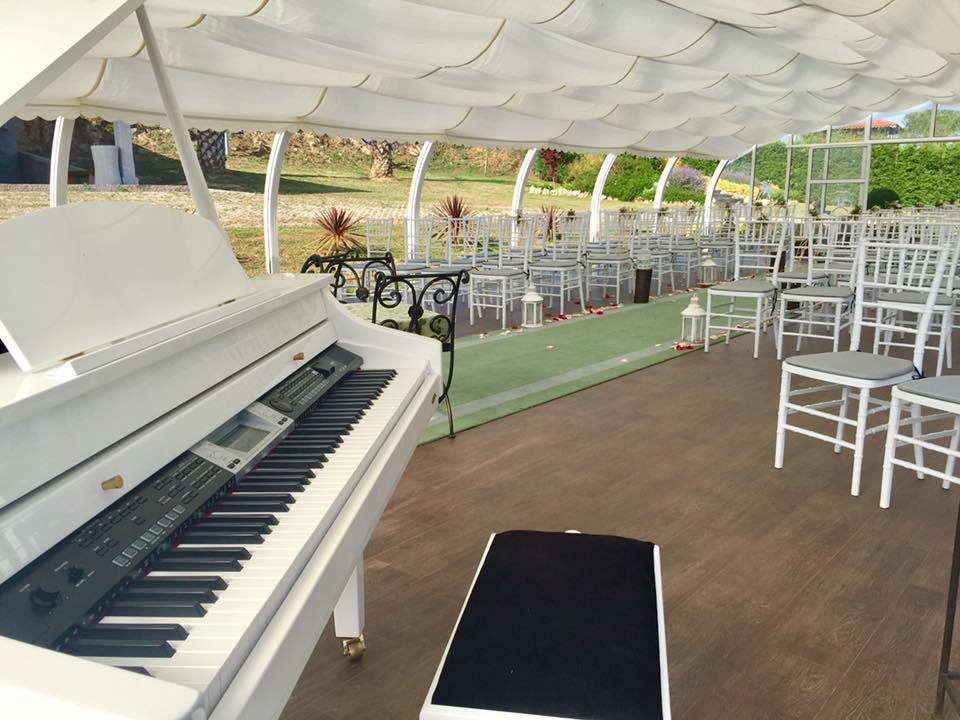 Ceremonia en el Peña-Mea con piano